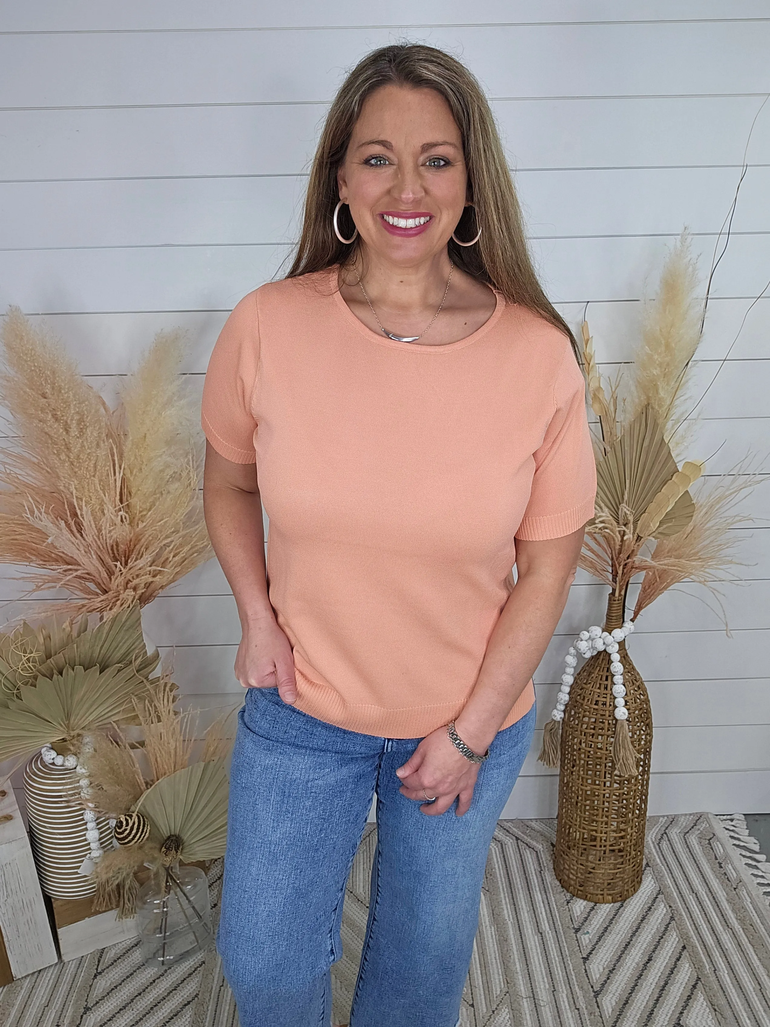 APRICOT KNIT SHORT SLEEVE TOP